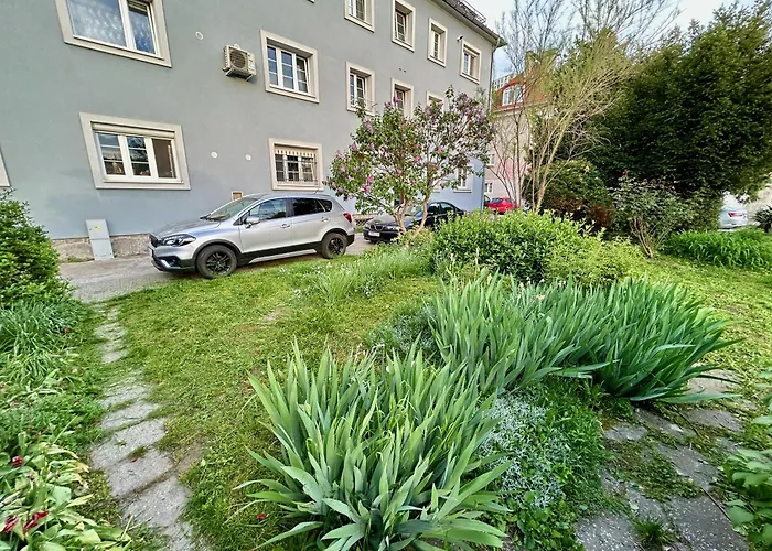 Apartment Milet Style And Spacy 2 With Ac In Nivy