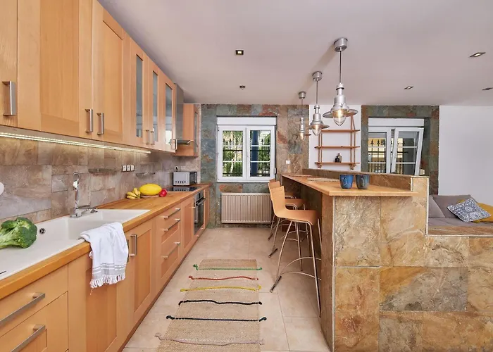 Milet Style And Spacy 2 With Ac In Nivy *